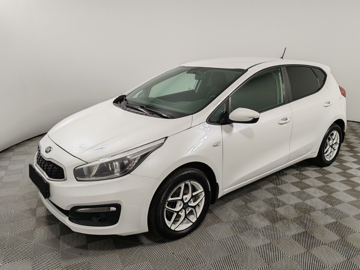Kia Ceed II Рестайлинг, 2016, 2016 с пробегом 110 941 км, цвет , цена - 757 250 руб., кузов - 