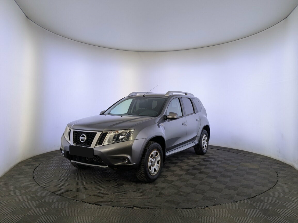 Nissan Terrano III (D10), 2017, 2017 с пробегом 103 702 км, цвет Серый, цена - 1 008 000 руб., кузов - Внедорожник 5 дв.