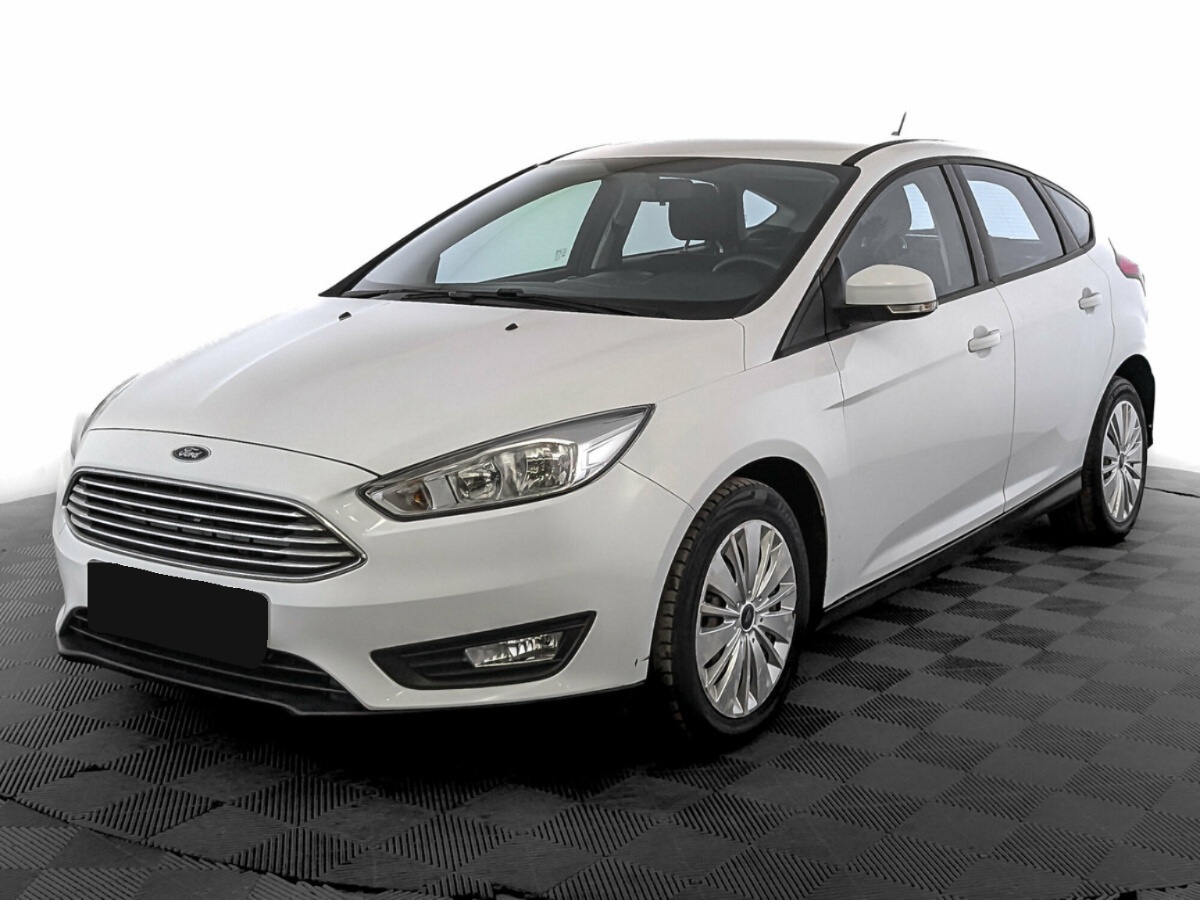 Ford Focus III Рестайлинг, 2018, 2018 с пробегом 63 666 км, цвет Белый, цена - 871 200 руб., кузов - Хэтчбек 5 дв.