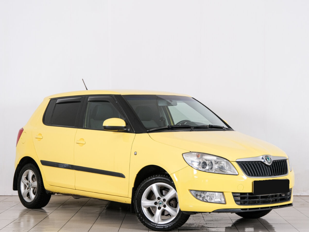Skoda Fabia II Рестайлинг, 2012, 2012 с пробегом 153 533 км, цвет Жёлтый, цена - 647 280 руб., кузов - Хэтчбек 5 дв.