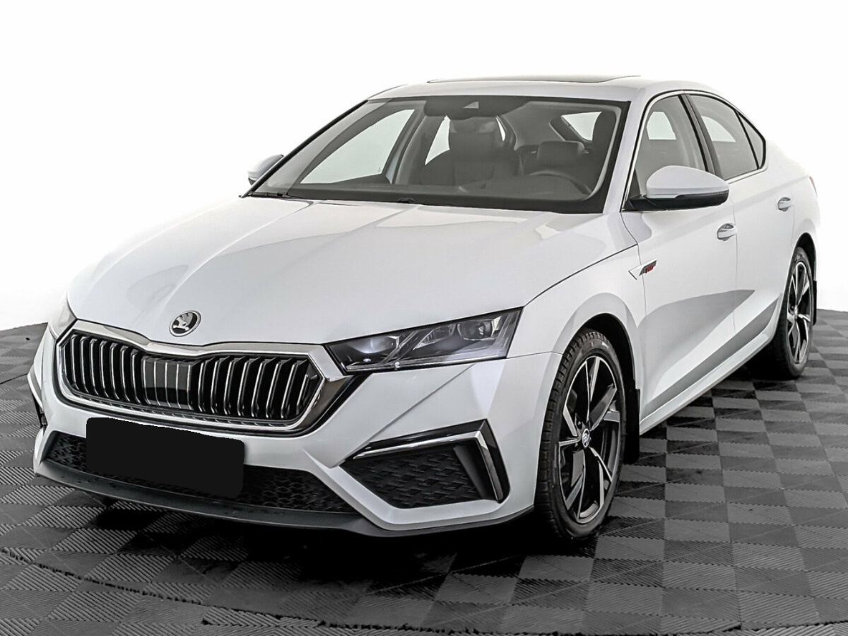 Skoda Octavia IV (A8), 2024, 2024 с пробегом 13 677 км, цвет Белый, цена - 2 372 400 руб., кузов - Лифтбек