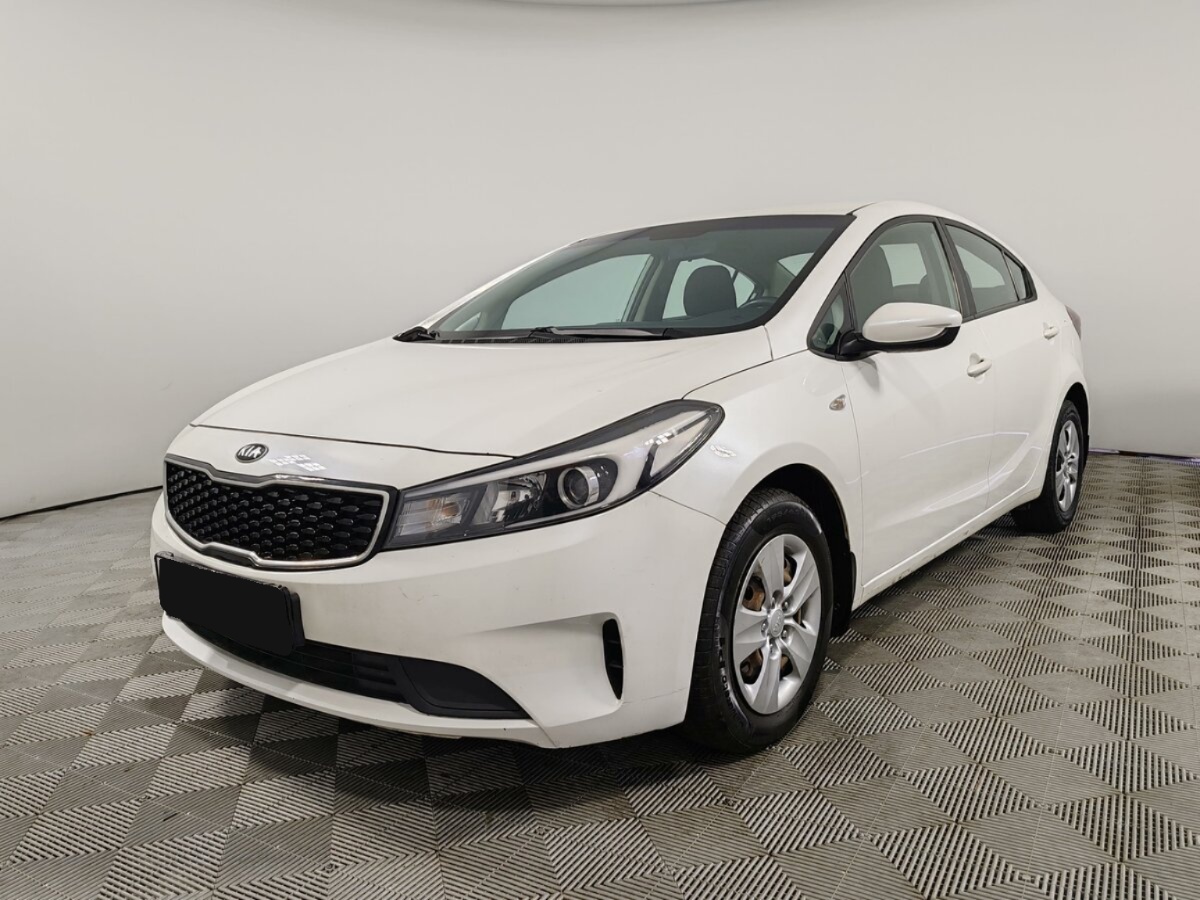 Kia Cerato III Рестайлинг (Classic), 2019, 2019 с пробегом 307 071 км, цвет , цена - 578 500 руб., кузов - 