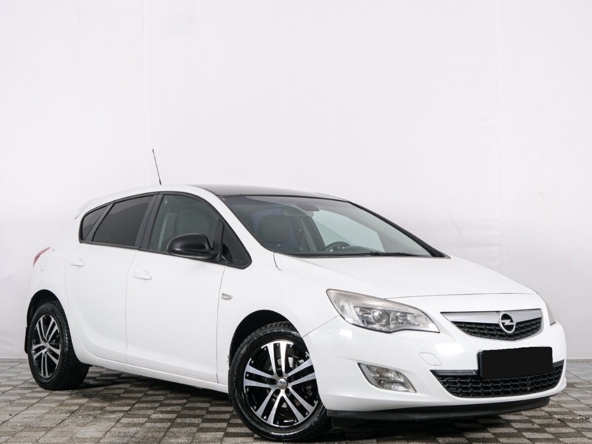 Opel Astra J, 2011, 2011 с пробегом 190 000 км, цвет Белый, цена - 388 080 руб., кузов - Хэтчбек 5 дв.