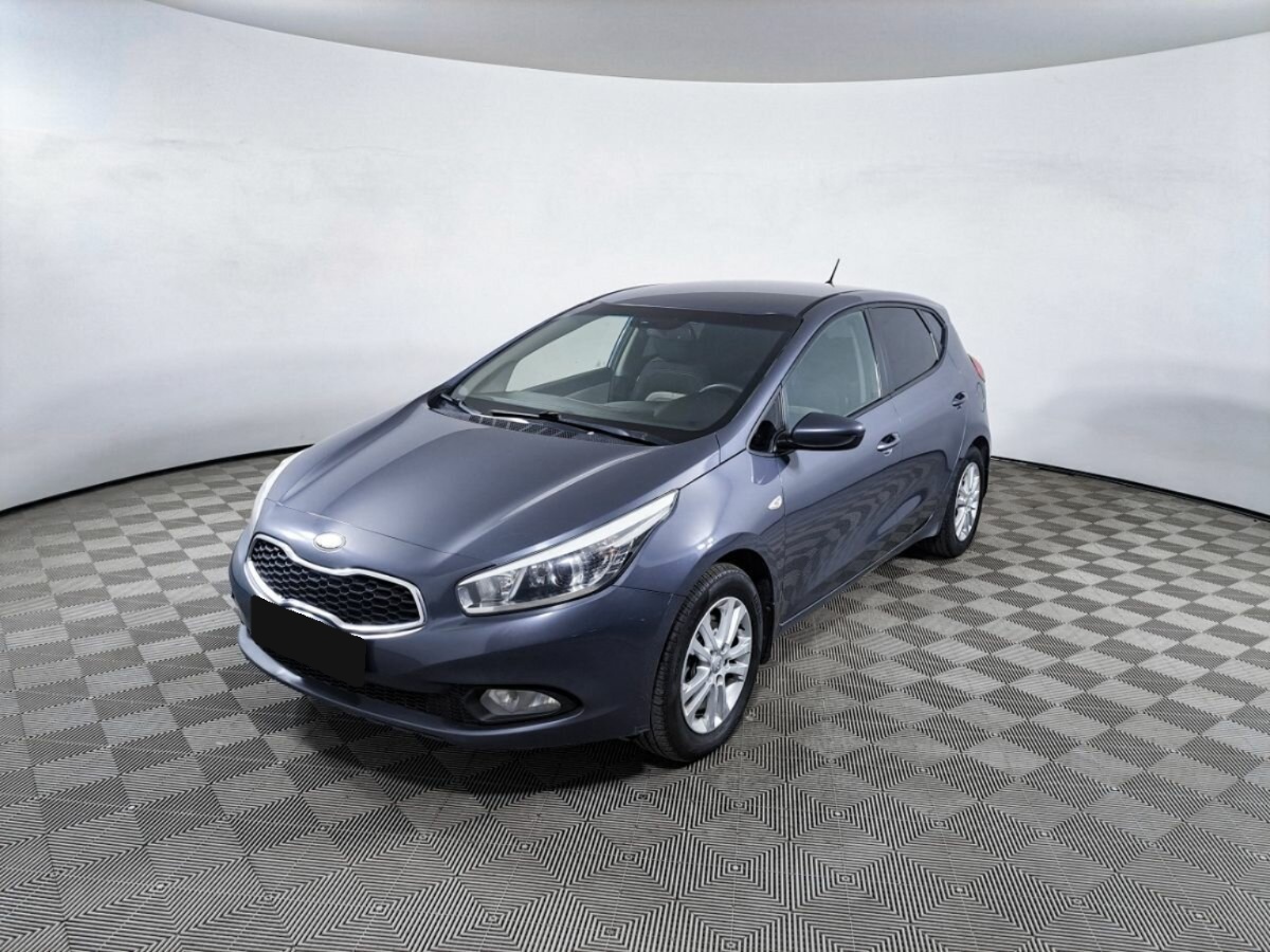 Kia Ceed II, 2013, 2013 с пробегом 186 140 км, цвет , цена - 611 000 руб., кузов - 