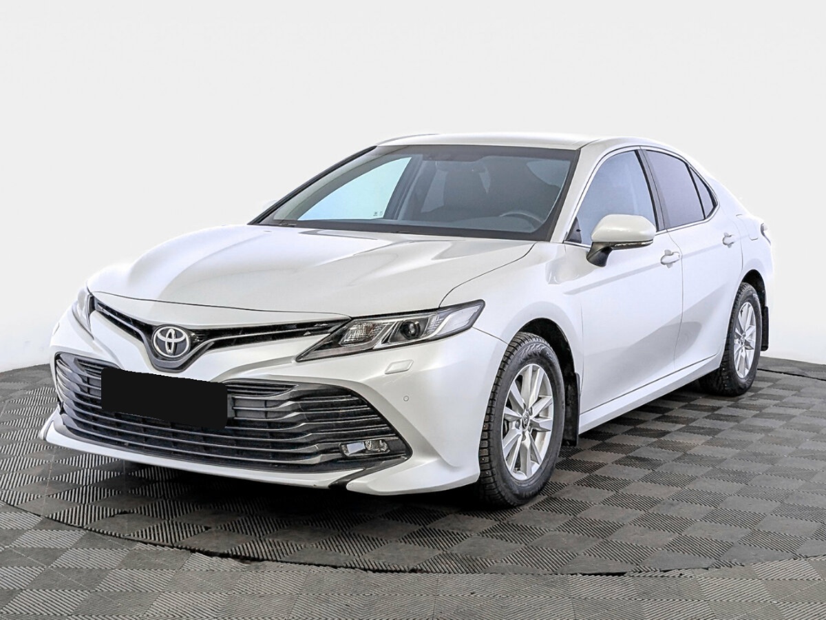 Toyota Camry VIII (XV70), 2021, 2021 с пробегом 24 660 км, цвет Белый, цена - 2 430 000 руб., кузов - Седан