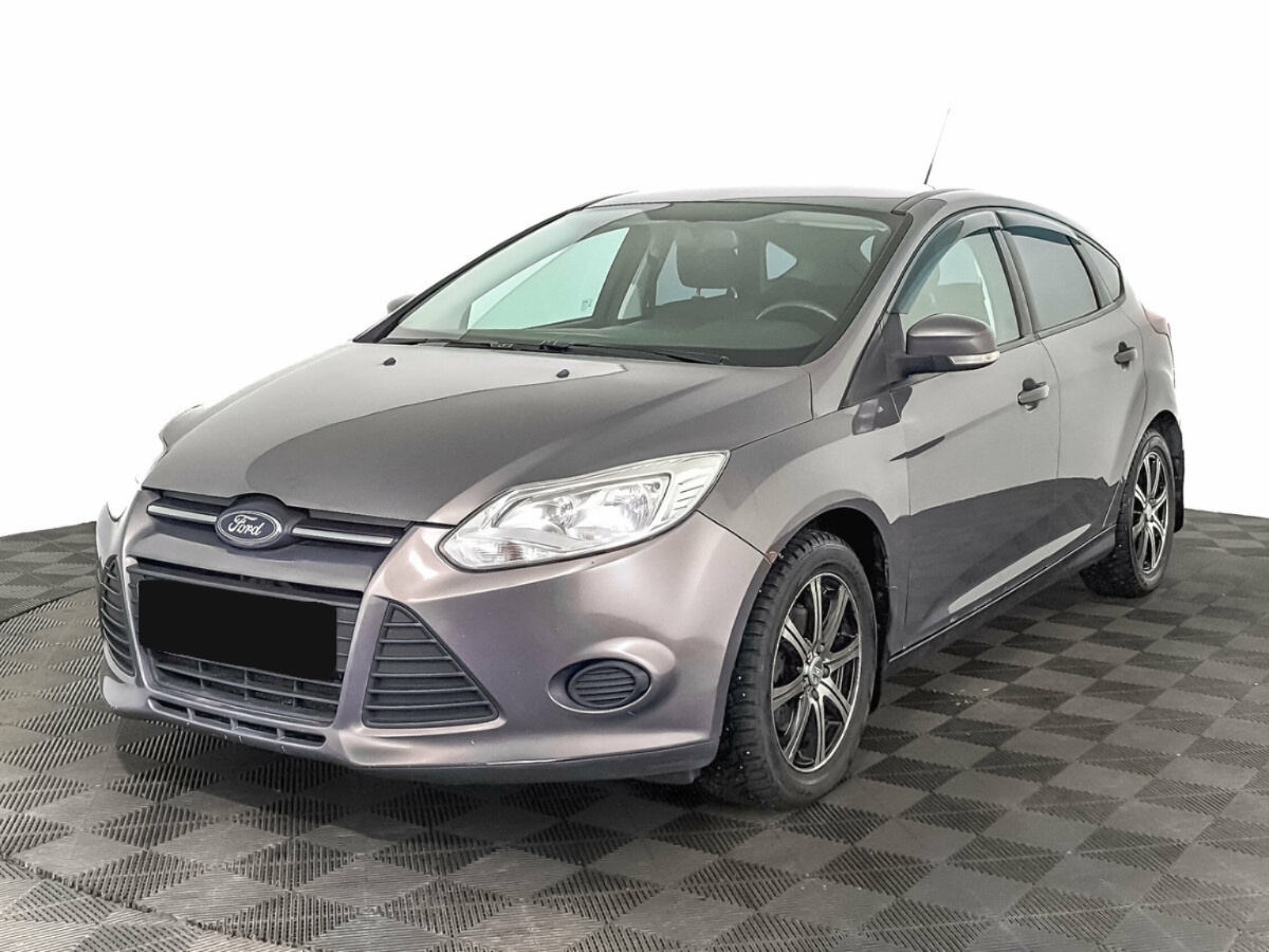 Ford Focus III, 2013, 2013 с пробегом 142 432 км, цвет Коричневый, цена - 550 800 руб., кузов - Хэтчбек 5 дв.