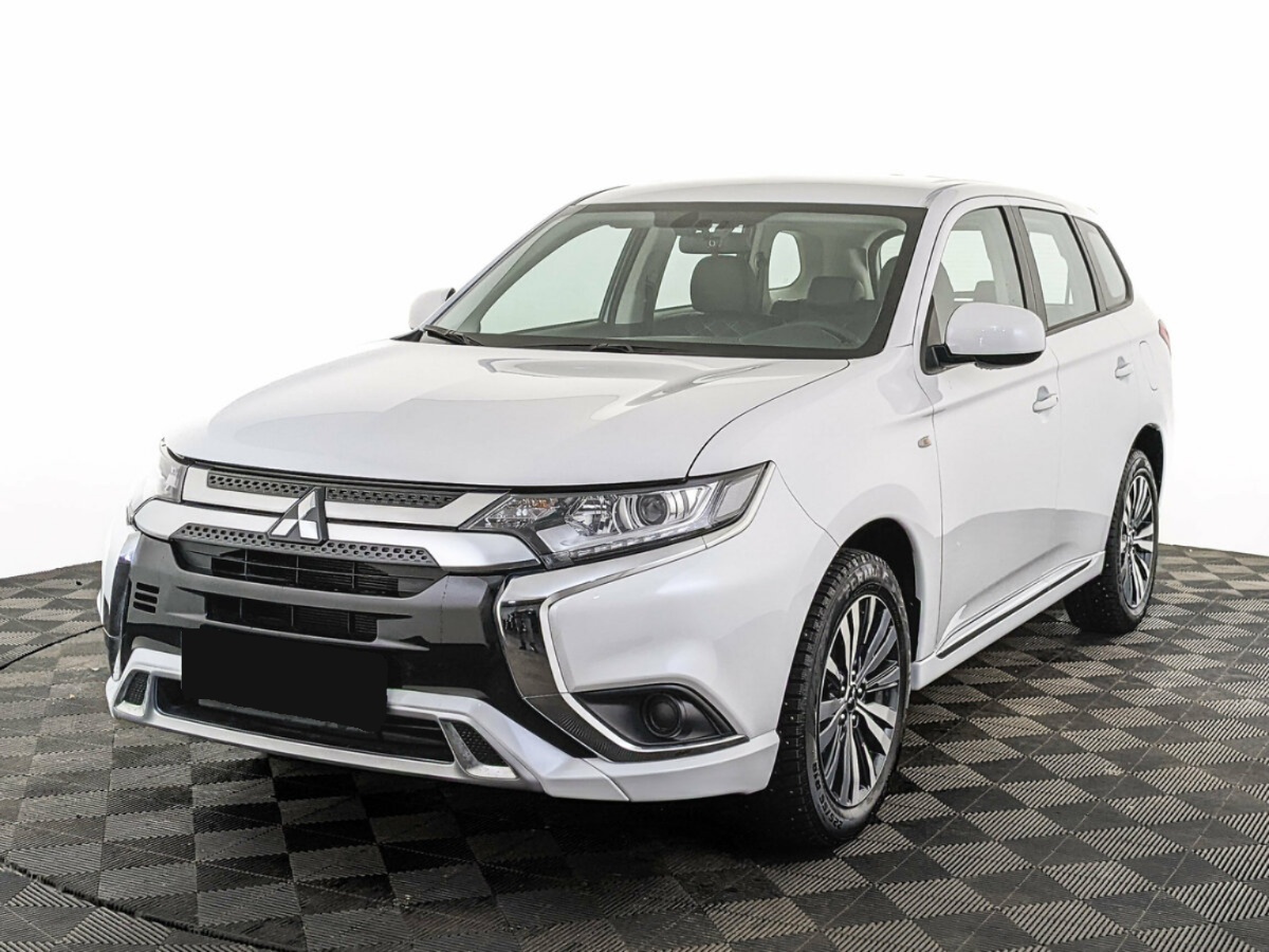 Mitsubishi Outlander III Рестайлинг 3, 2022, 2022 с пробегом 3 869 км, цвет Белый, цена - 2 152 800 руб., кузов - Внедорожник 5 дв.