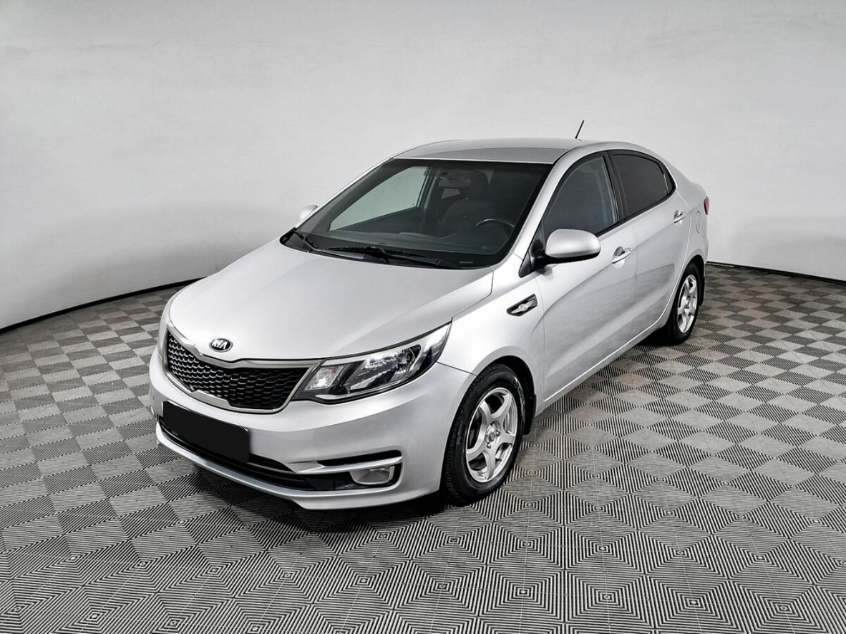 Kia Rio III Рестайлинг, 2015, 2015 с пробегом 180 000 км, цвет , цена - 533 000 руб., кузов - 