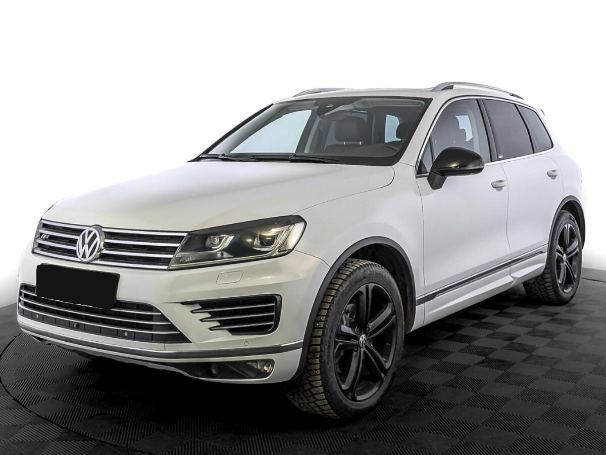 Volkswagen Touareg II Рестайлинг, 2018, 2018 с пробегом 210 570 км, цвет Белый, цена - 2 476 800 руб., кузов - Внедорожник 5 дв.
