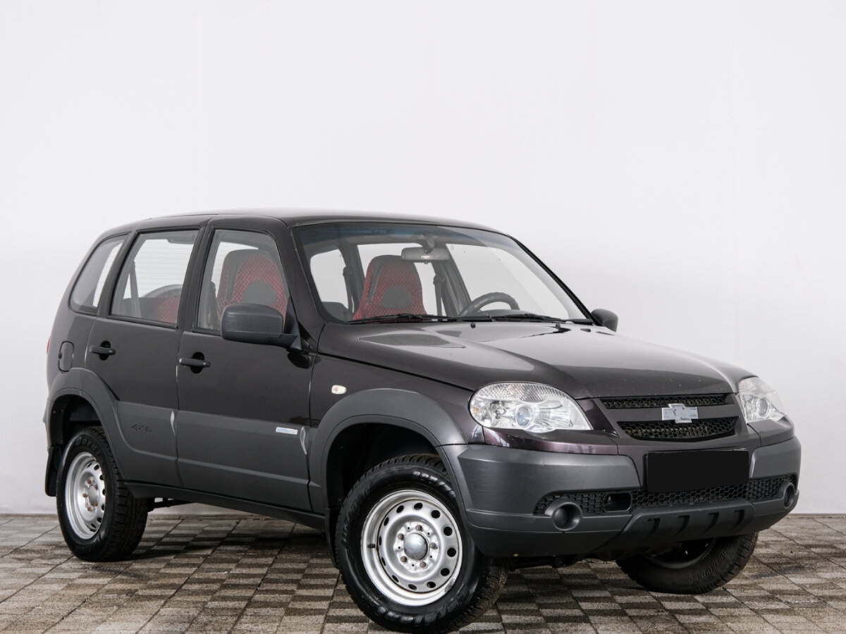 Chevrolet Niva I Рестайлинг, 2014, 2014 с пробегом 122 000 км, цвет Коричневый, цена - 359 280 руб., кузов - Внедорожник 5 дв.