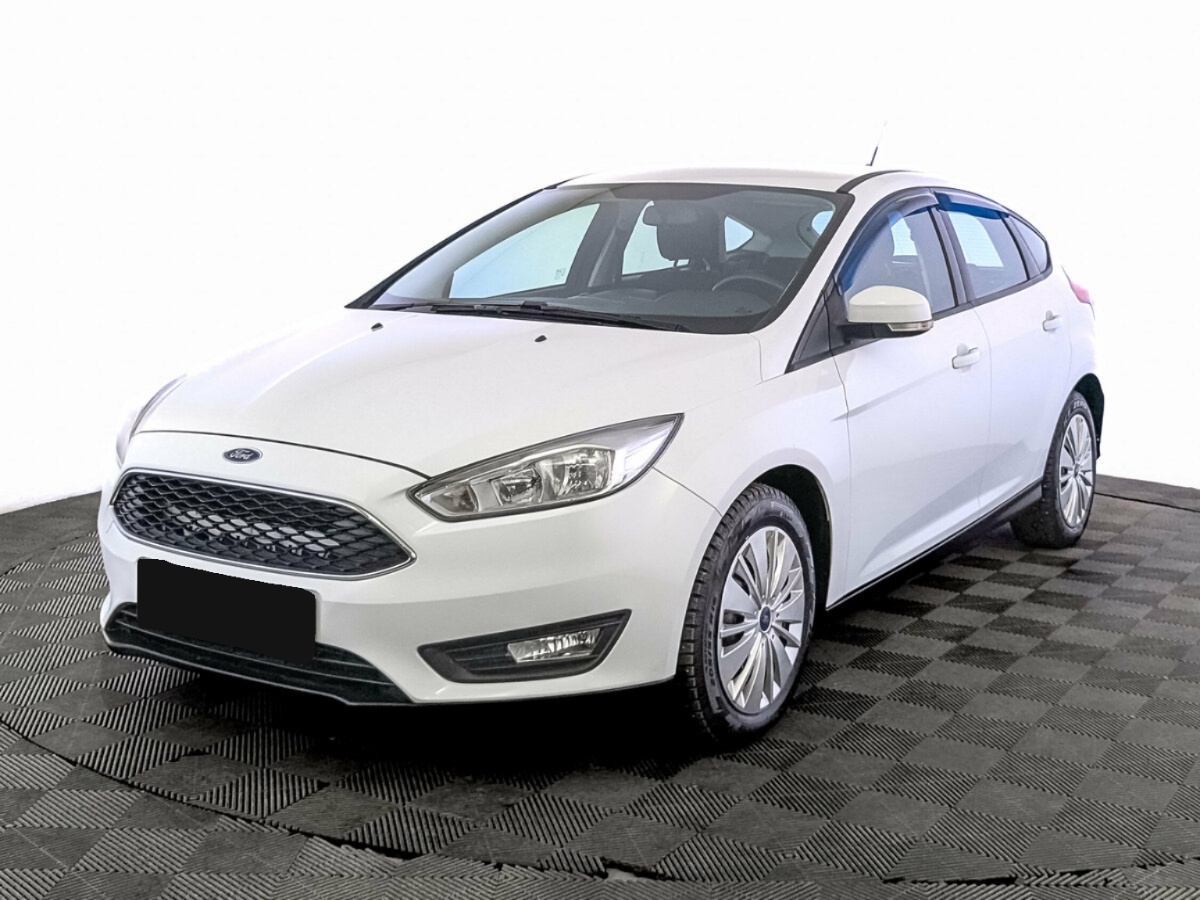 Ford Focus III Рестайлинг, 2018, 2018 с пробегом 70 103 км, цвет Белый, цена - 871 200 руб., кузов - Хэтчбек 5 дв.