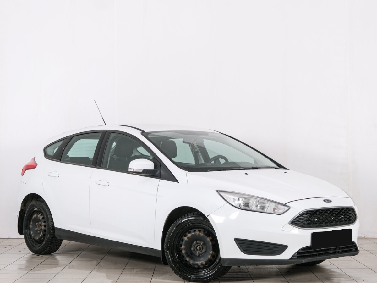 Ford Focus III Рестайлинг, 2016, 2016 с пробегом 164 129 км, цвет Белый, цена - 640 080 руб., кузов - Хэтчбек 5 дв.