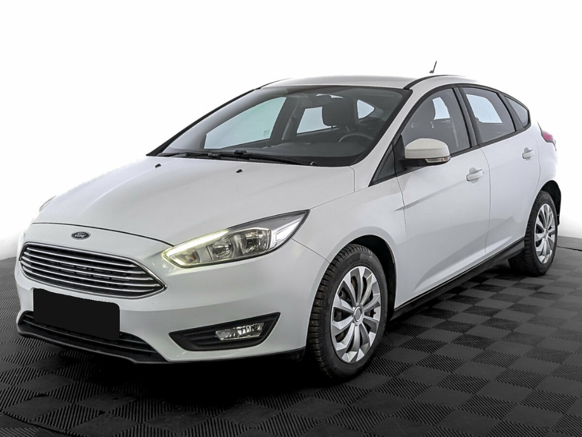 Ford Focus III Рестайлинг, 2018, 2018 с пробегом 140 952 км, цвет Белый, цена - 727 200 руб., кузов - Хэтчбек 5 дв.