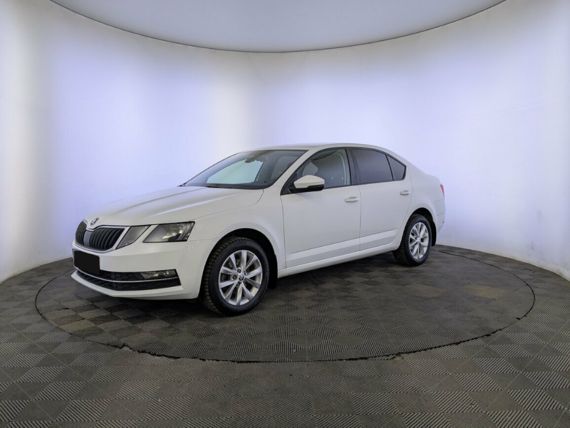 Skoda Octavia III (A7) Рестайлинг, 2019, 2019 с пробегом 136 838 км, цвет Белый, цена - 972 000 руб., кузов - Лифтбек