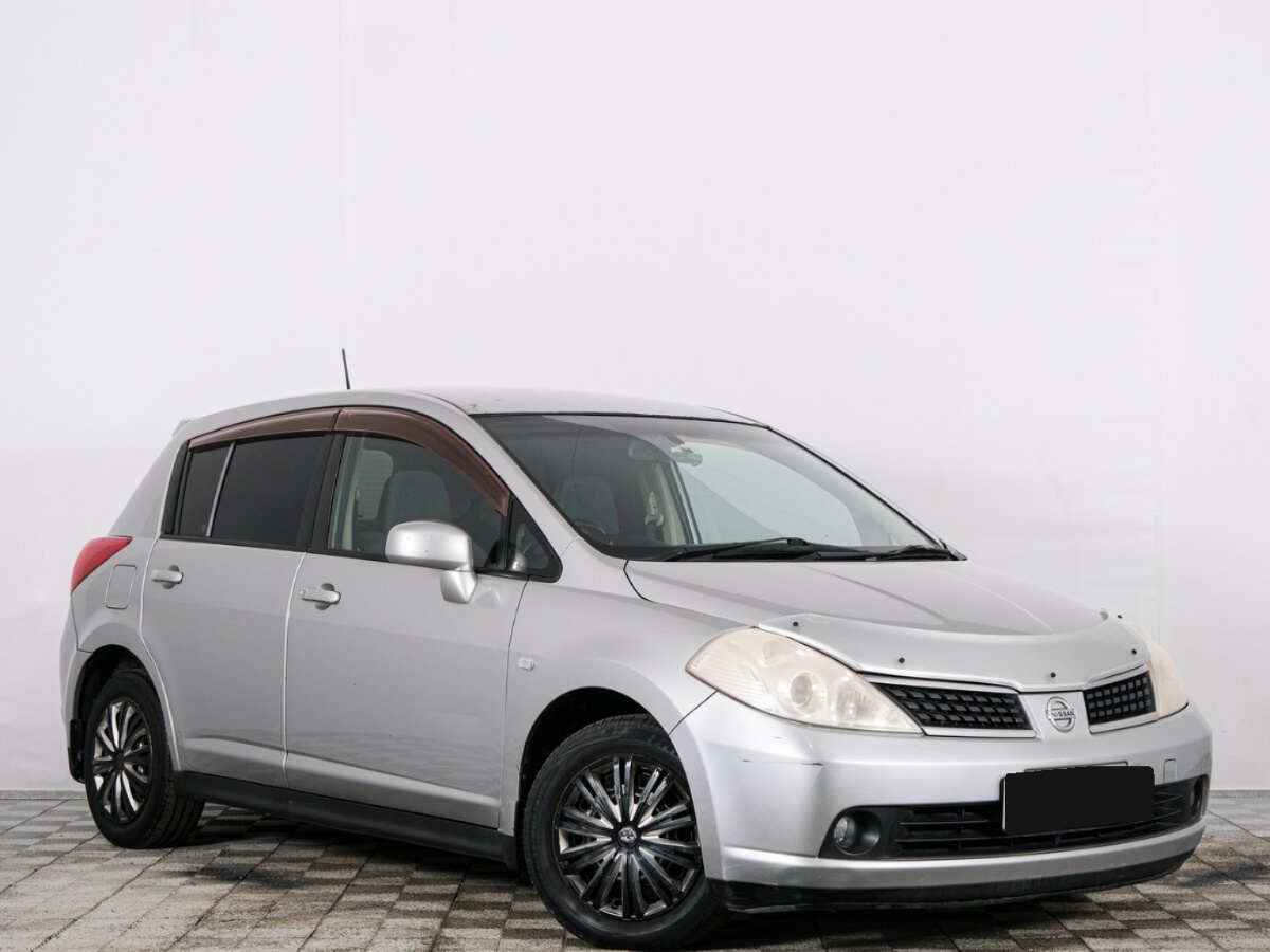 Nissan Tiida I, 2004, 2004 с пробегом 307 700 км, цвет Серый, цена - 388 080 руб., кузов - Хэтчбек 5 дв.