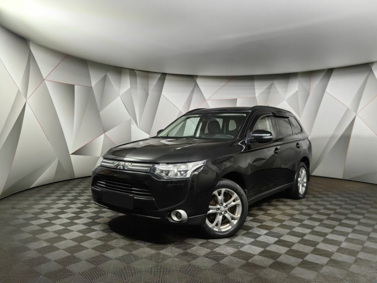 Mitsubishi Outlander III, 2013, 2013 с пробегом 110 368 км, цвет , цена - 974 350 руб., кузов - 