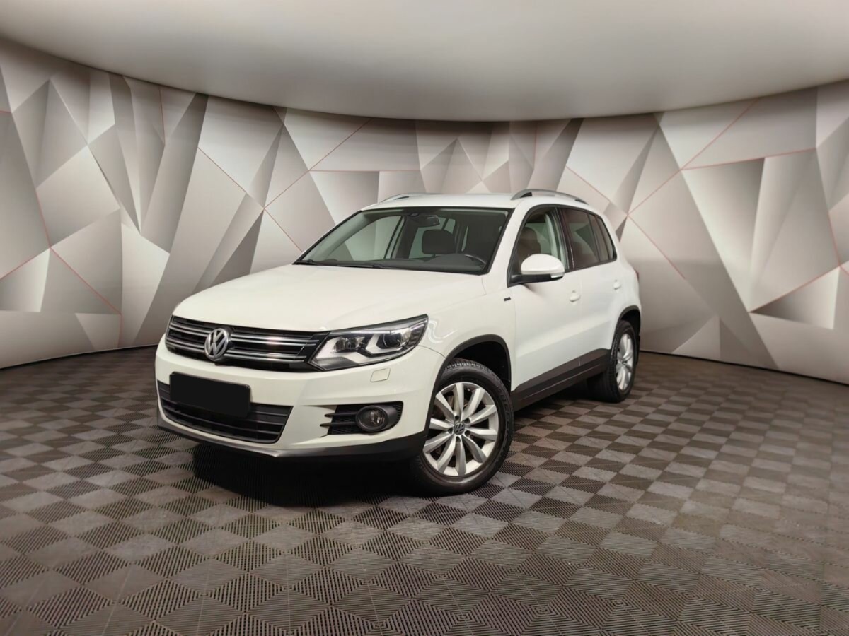 Volkswagen Tiguan I Рестайлинг, 2016, 2016 с пробегом 113 025 км, цвет , цена - 945 750 руб., кузов - 