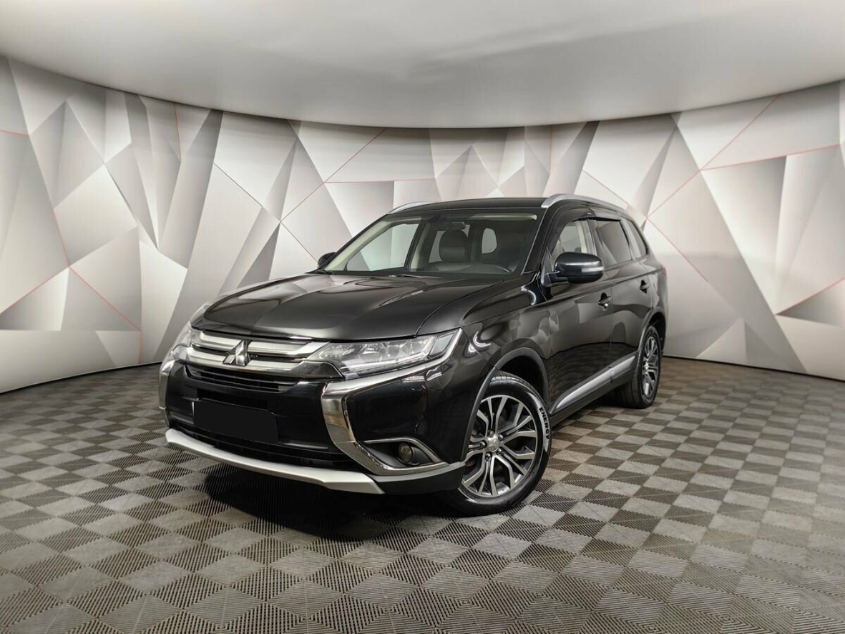 Mitsubishi Outlander III Рестайлинг 2, 2015, 2015 с пробегом 240 731 км, цвет , цена - 889 850 руб., кузов - 