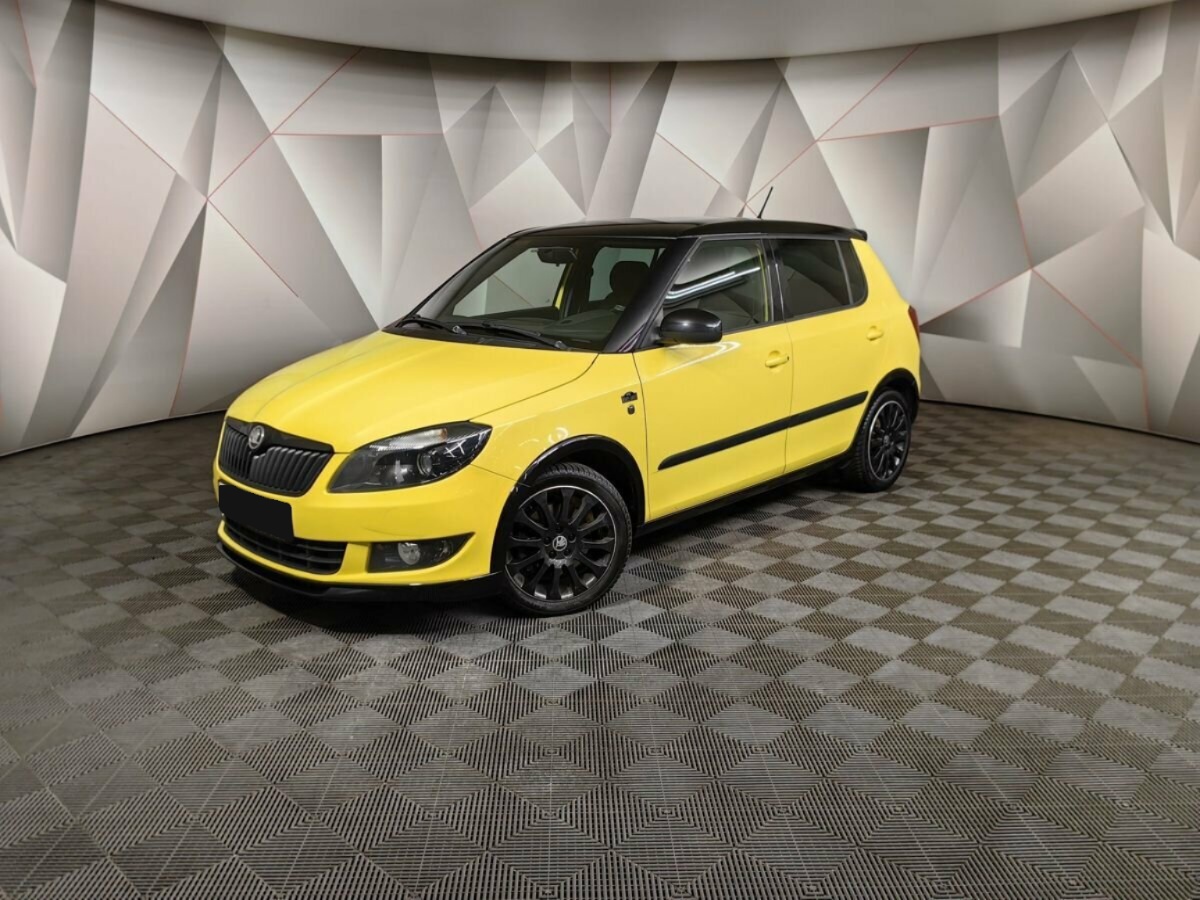 Skoda Fabia II Рестайлинг, 2014, 2014 с пробегом 60 899 км, цвет , цена - 719 200 руб., кузов - 