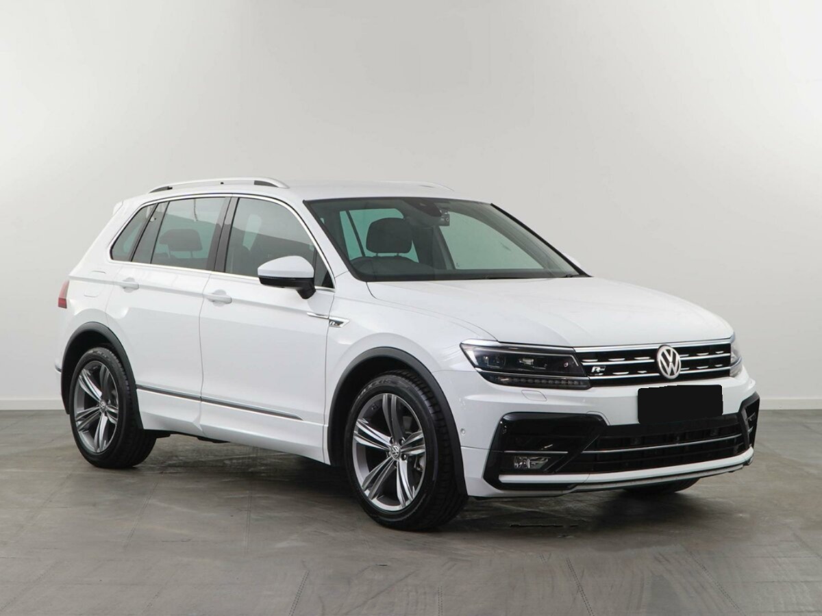 Volkswagen Tiguan II, 2018, 2018 с пробегом 44 353 км, цвет , цена - 1 582 851 руб., кузов - 