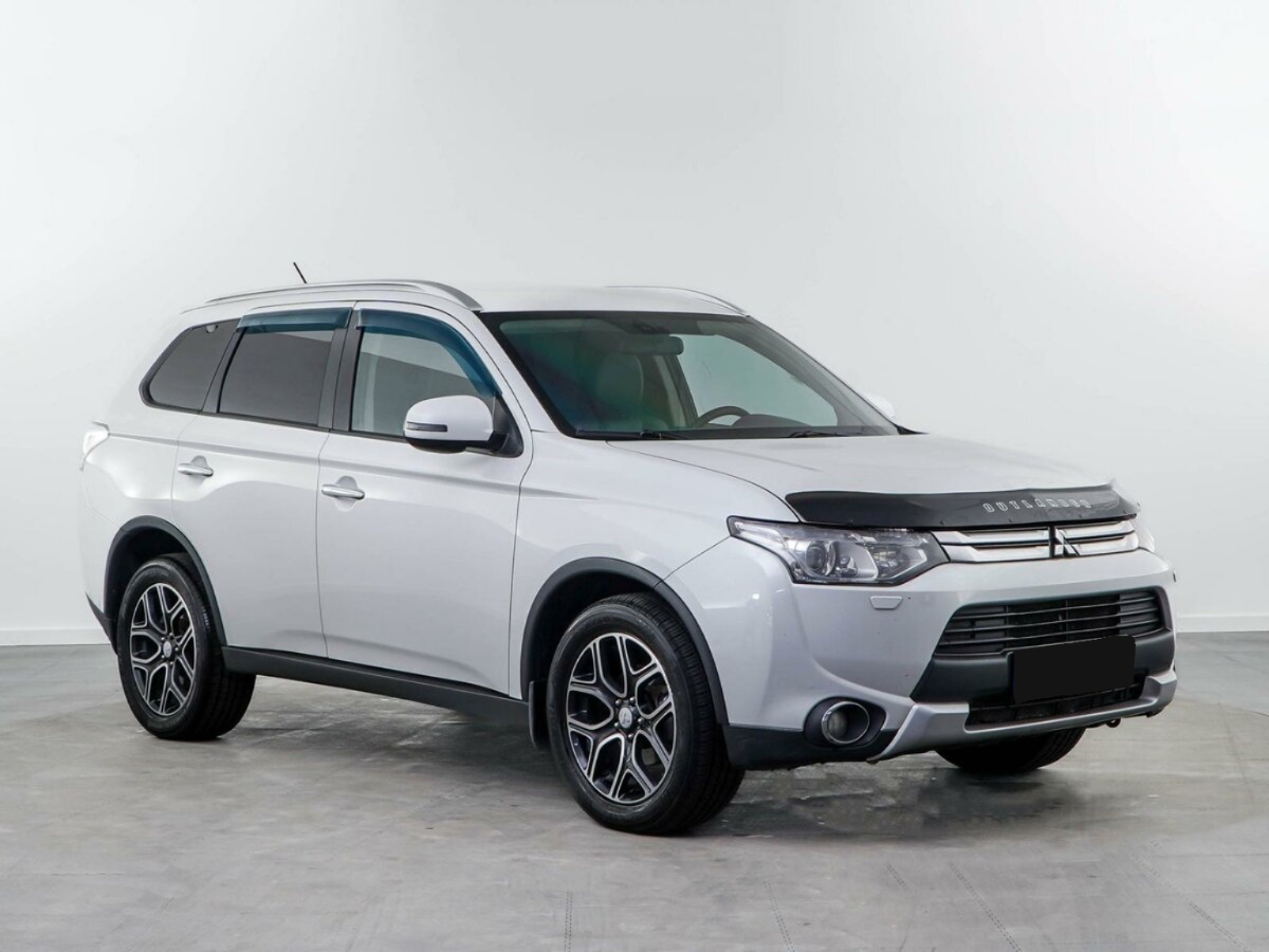 Mitsubishi Outlander III, 2014, 2014 с пробегом 225 171 км, цвет , цена - 966 109 руб., кузов - 